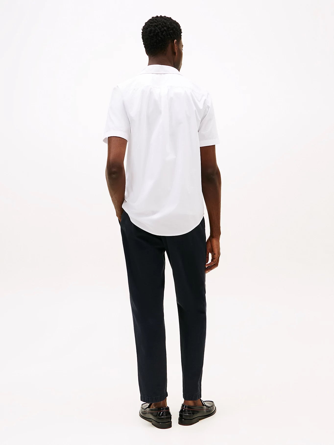FLEX POPLIN SOLID S/S SHIRT 240605