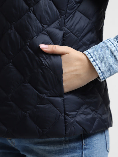 LW DOWN QUILTED COLLARLESS VEST 235401
