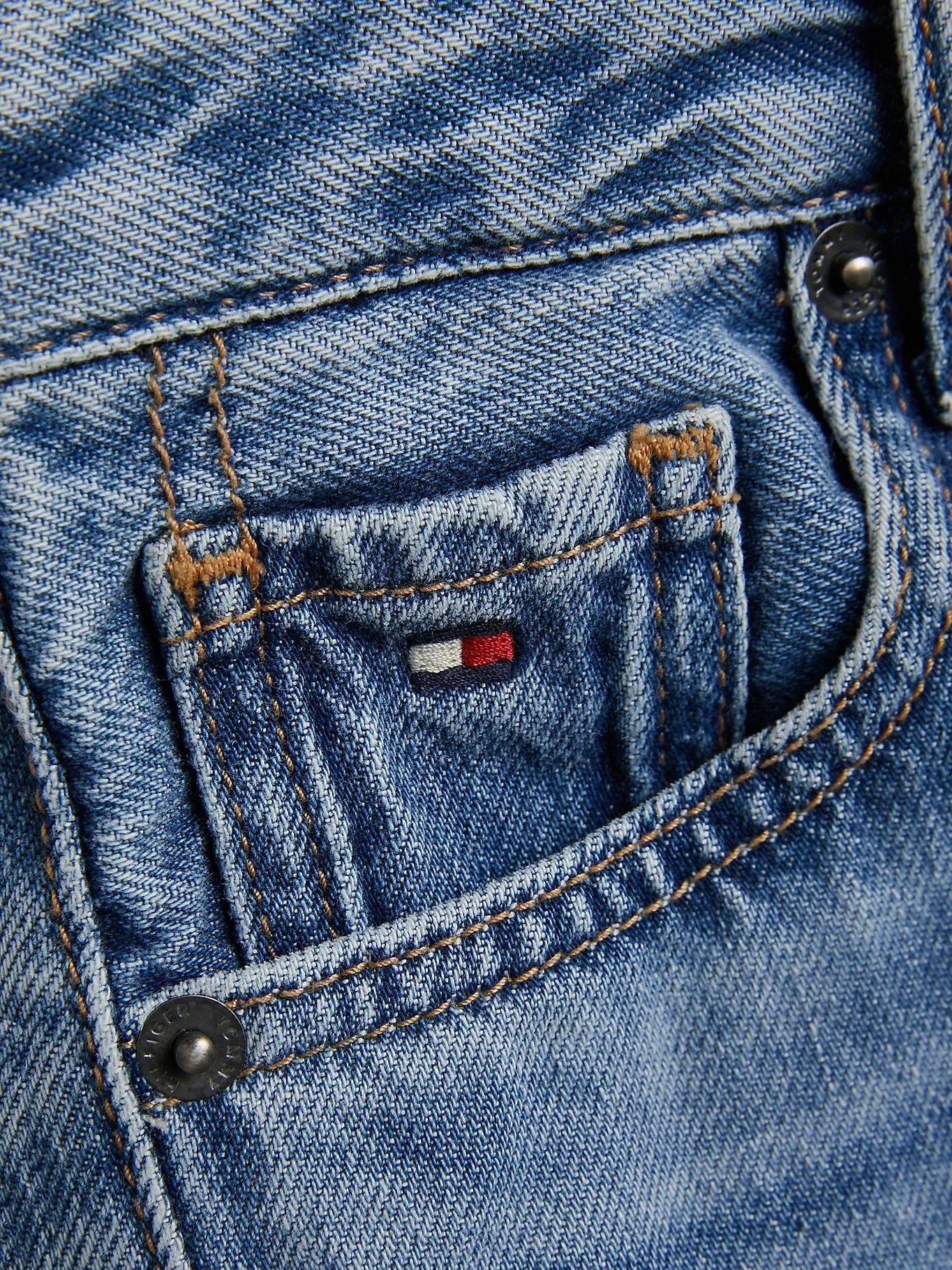 B SKATER SHORT DENIM BLEACH 213162 - LUX54