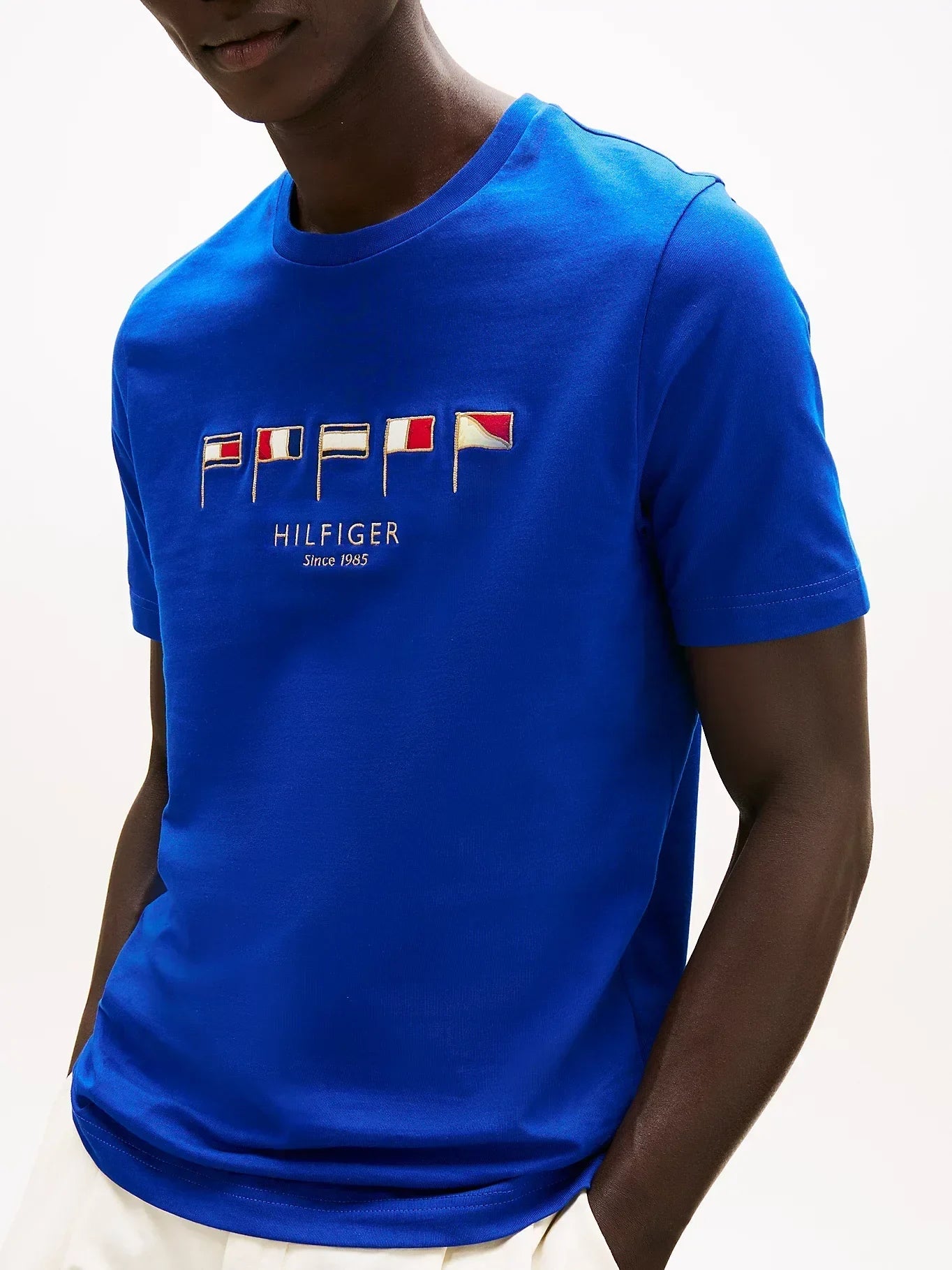 HILFIGER MULTI FLAGS TEE 240701 - LUX54