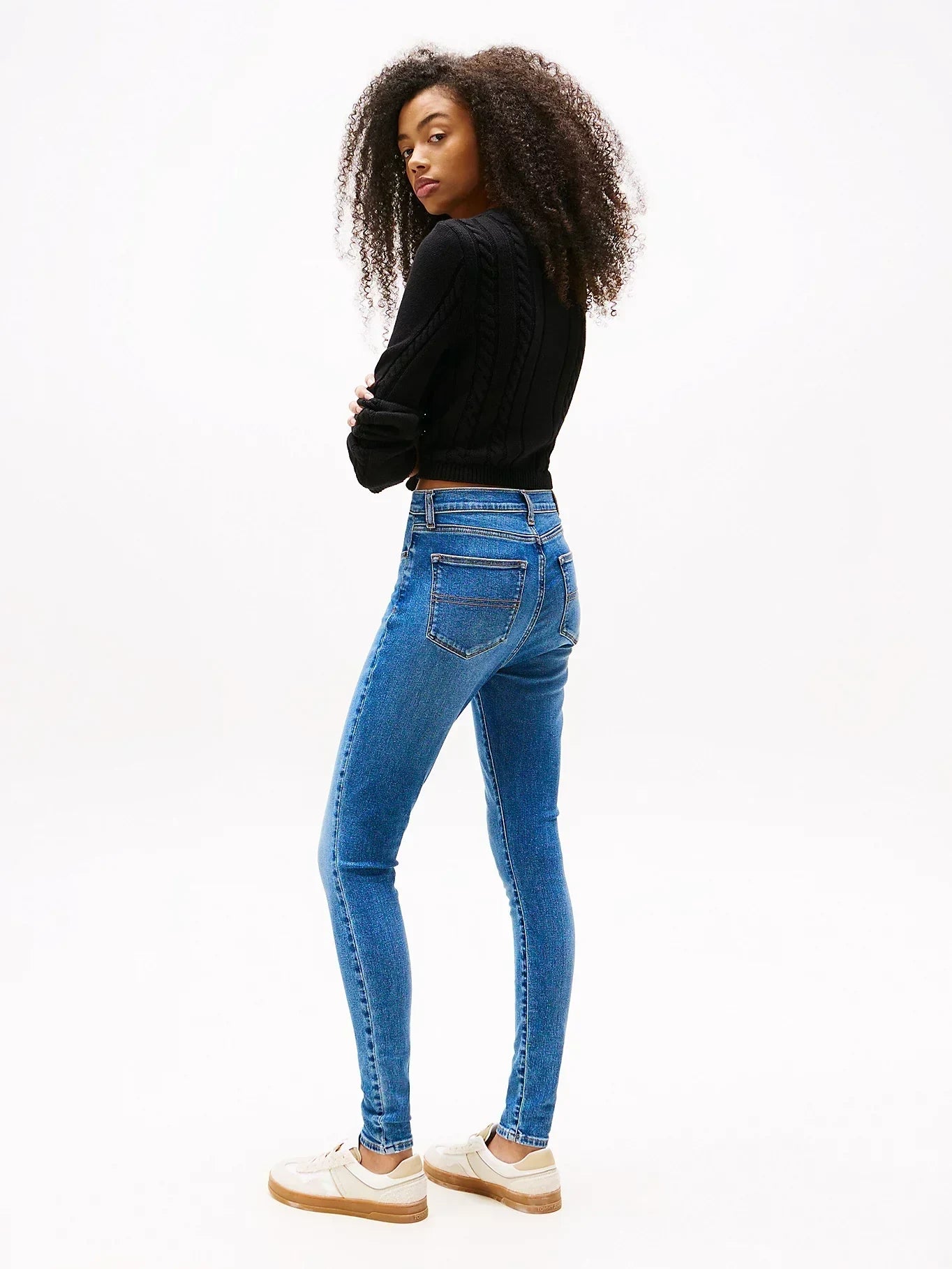 SYLVIA HGH SKN BI0234 240188 - LUX54