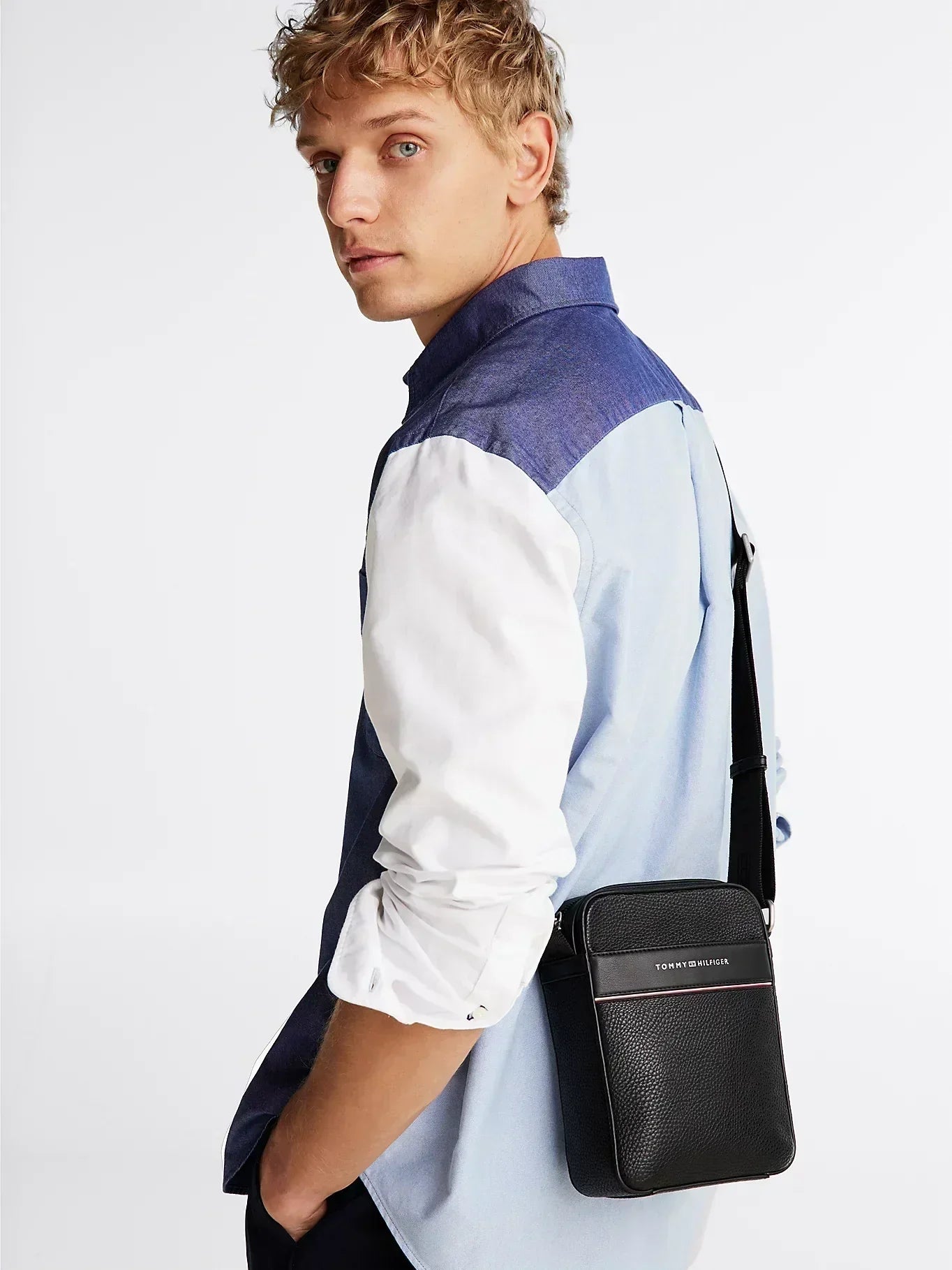 TH CORP MINI REPORTER 236615 - LUX54