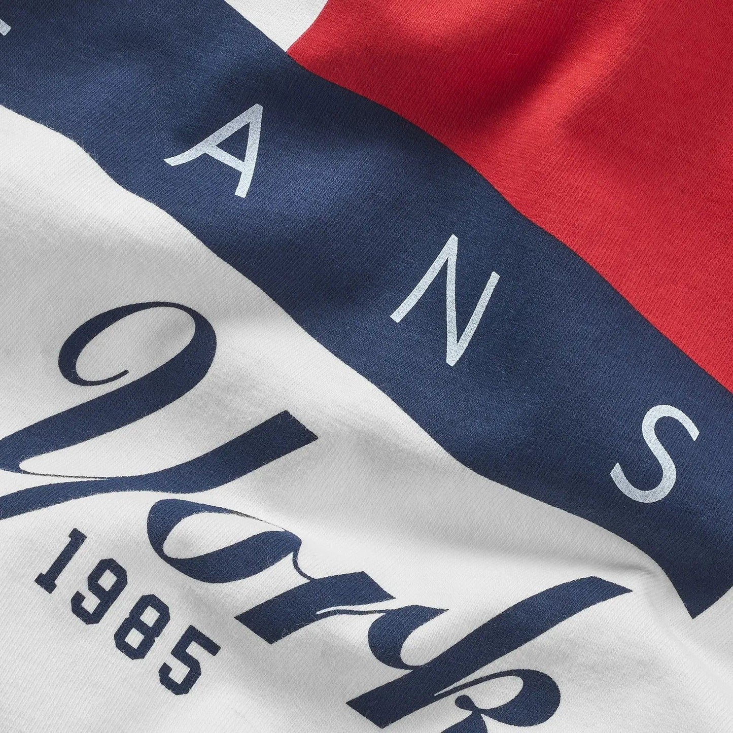 TJM REG HERITAGE FLAG TEE EXT 237089 - LUX54