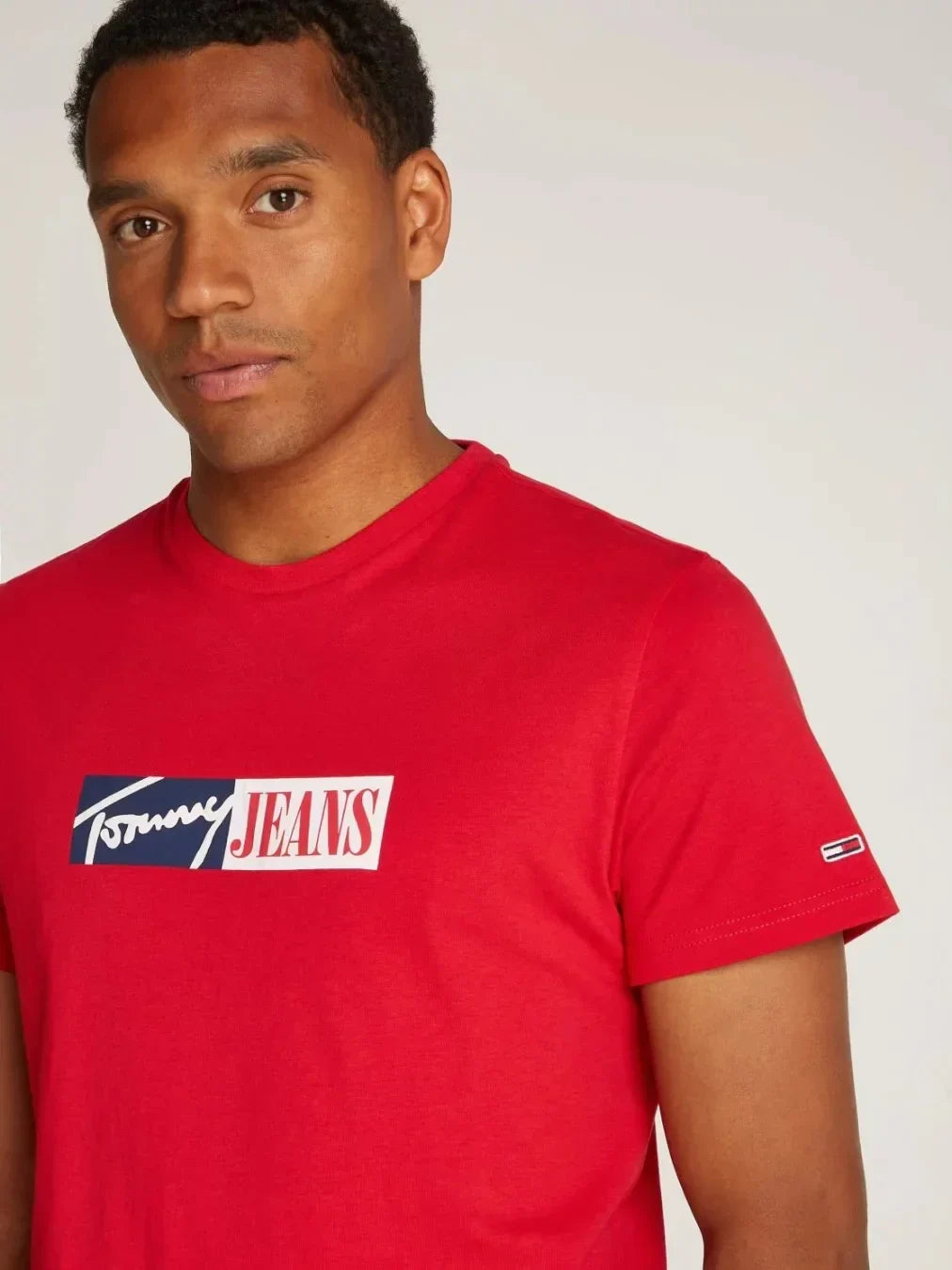 TJM SLIM ENTRY GRAPHIC TEE EXT 237105 - LUX54