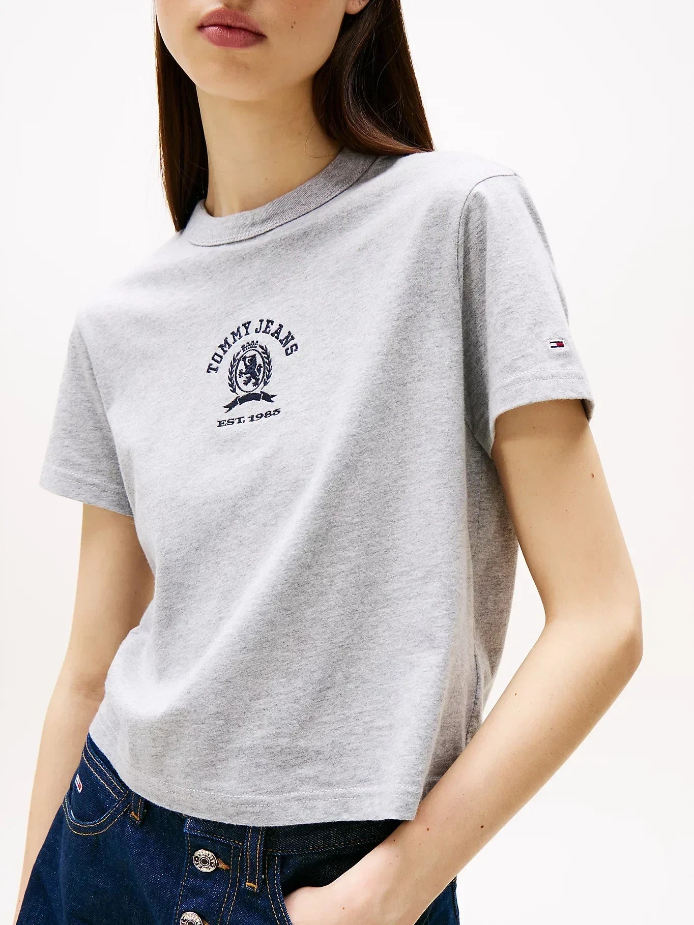 TJW REG SH VARSITY CREST TEE 240115 - LUX54
