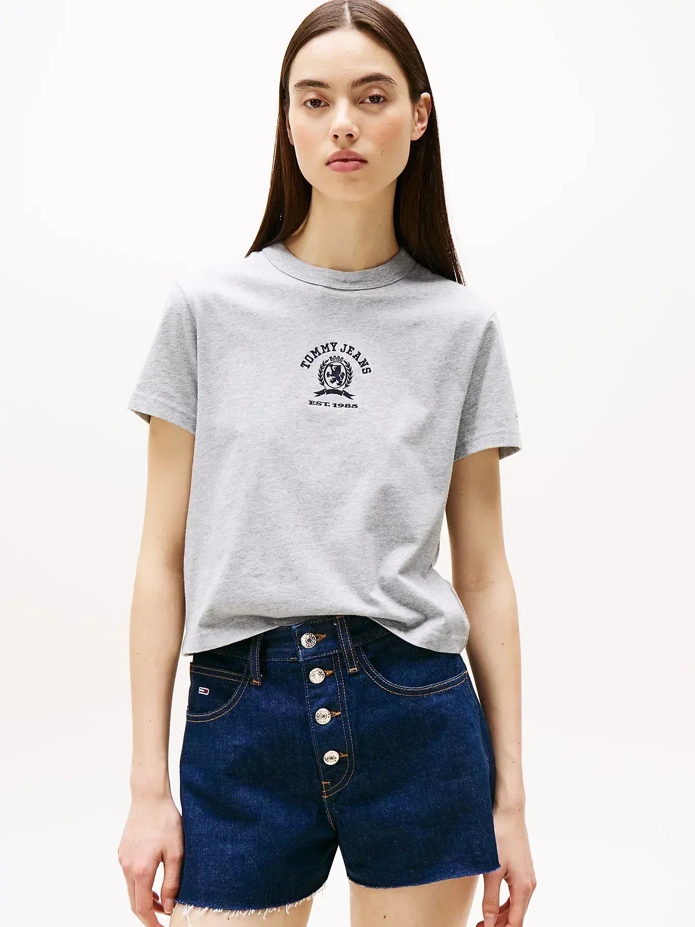 TJW REG SH VARSITY CREST TEE 240115 - LUX54