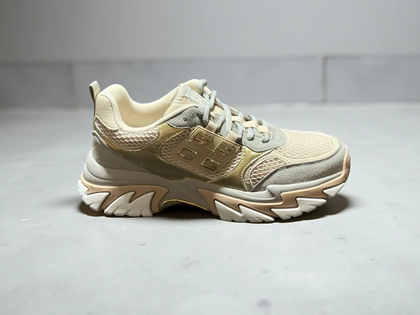 gwNOURDA2 LIGHT GRAY 050