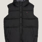 B ESSENTIAL PADDED VEST 220799
