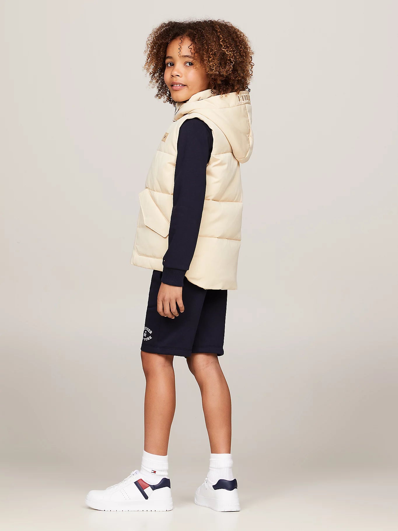 B MONOTYPE PADDED VEST 230431