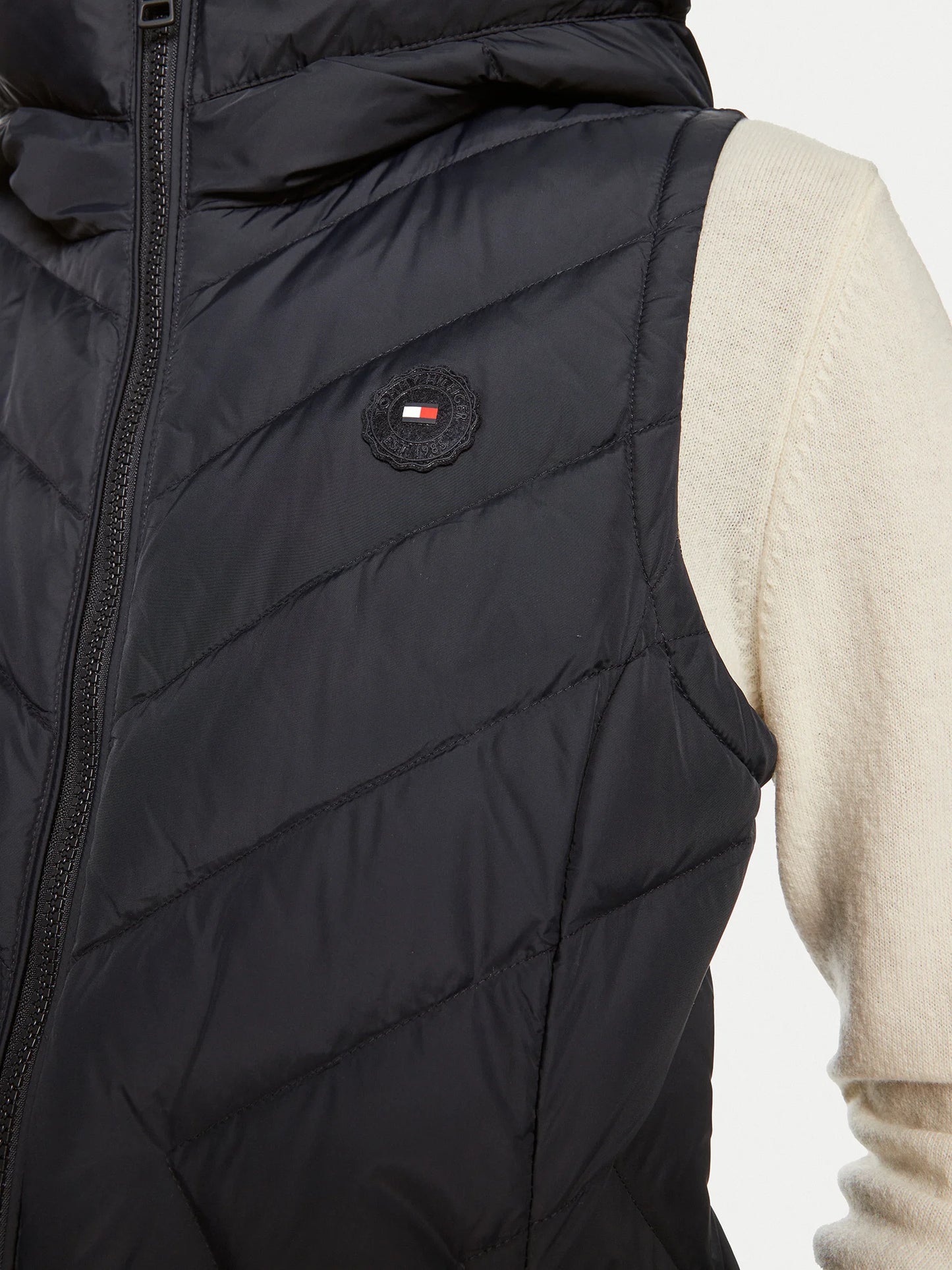 CHEVRON MW DOWN VEST 232286