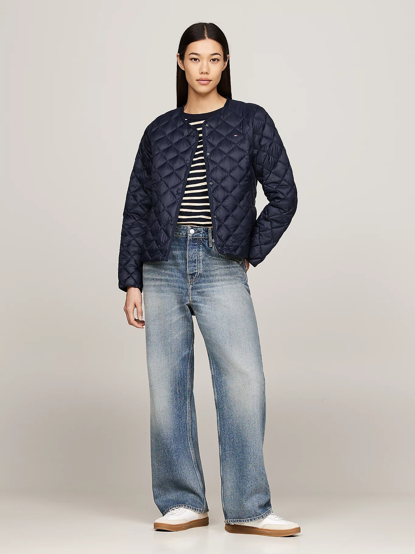 LW DOWN QUILTED COLLARLESS JKT 235404