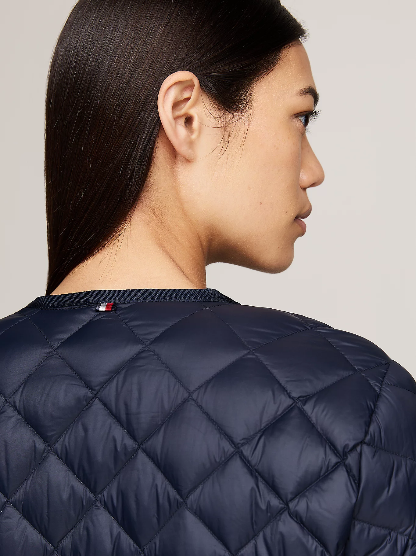 LW DOWN QUILTED COLLARLESS JKT 235404