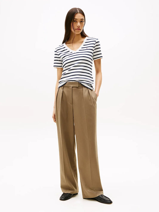 SLIM CODY V-NK SS 240901 - LUX54